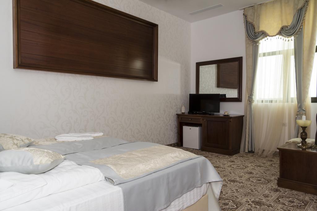 Hotel Pik Elegance à Ploieşti Chambre photo