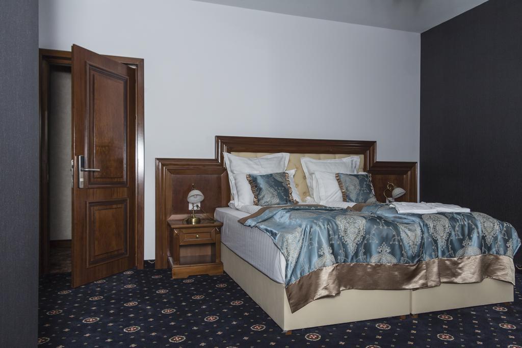 Hotel Pik Elegance à Ploieşti Chambre photo
