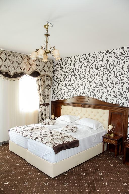 Hotel Pik Elegance à Ploieşti Chambre photo