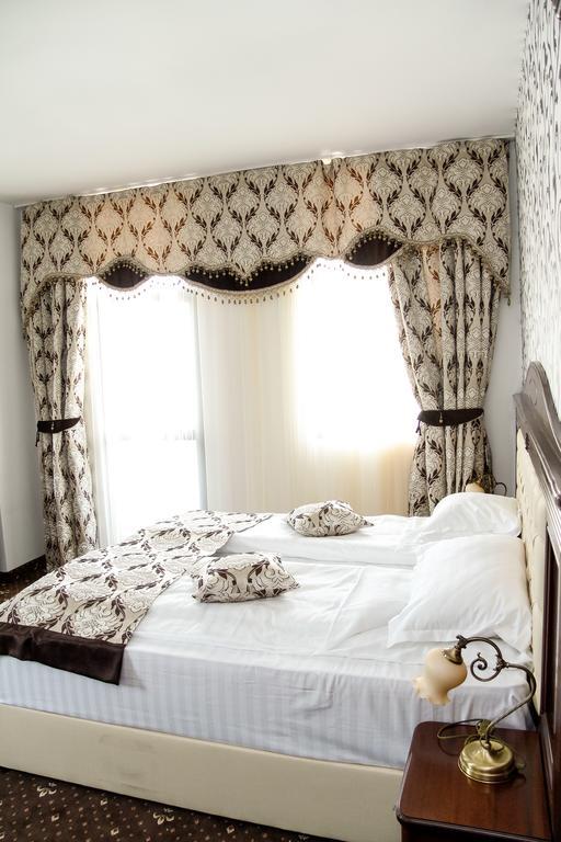 Hotel Pik Elegance à Ploieşti Chambre photo